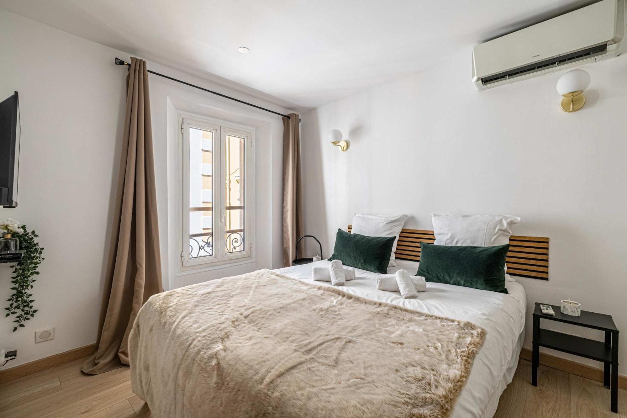 Le Contemporain Adorable Avec Petite Terrasse, Emplacement Ideal Dans Le Centre Appartement Cannes