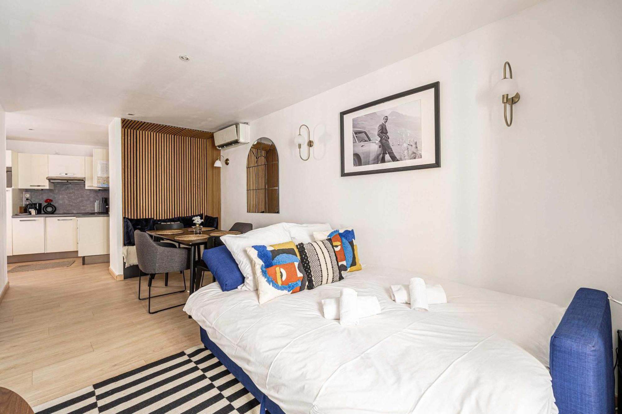 Le Contemporain Adorable Avec Petite Terrasse, Emplacement Ideal Dans Le Centre Appartement *